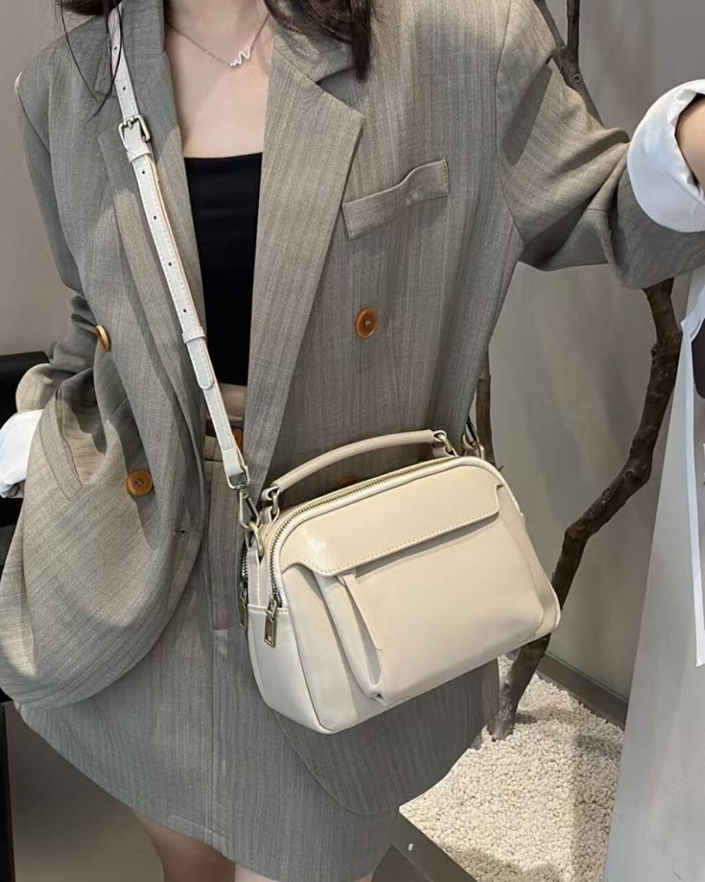 Clavia Milky White Leather Camera Crossbody Bag – Elegant Soft Crossbody for Women