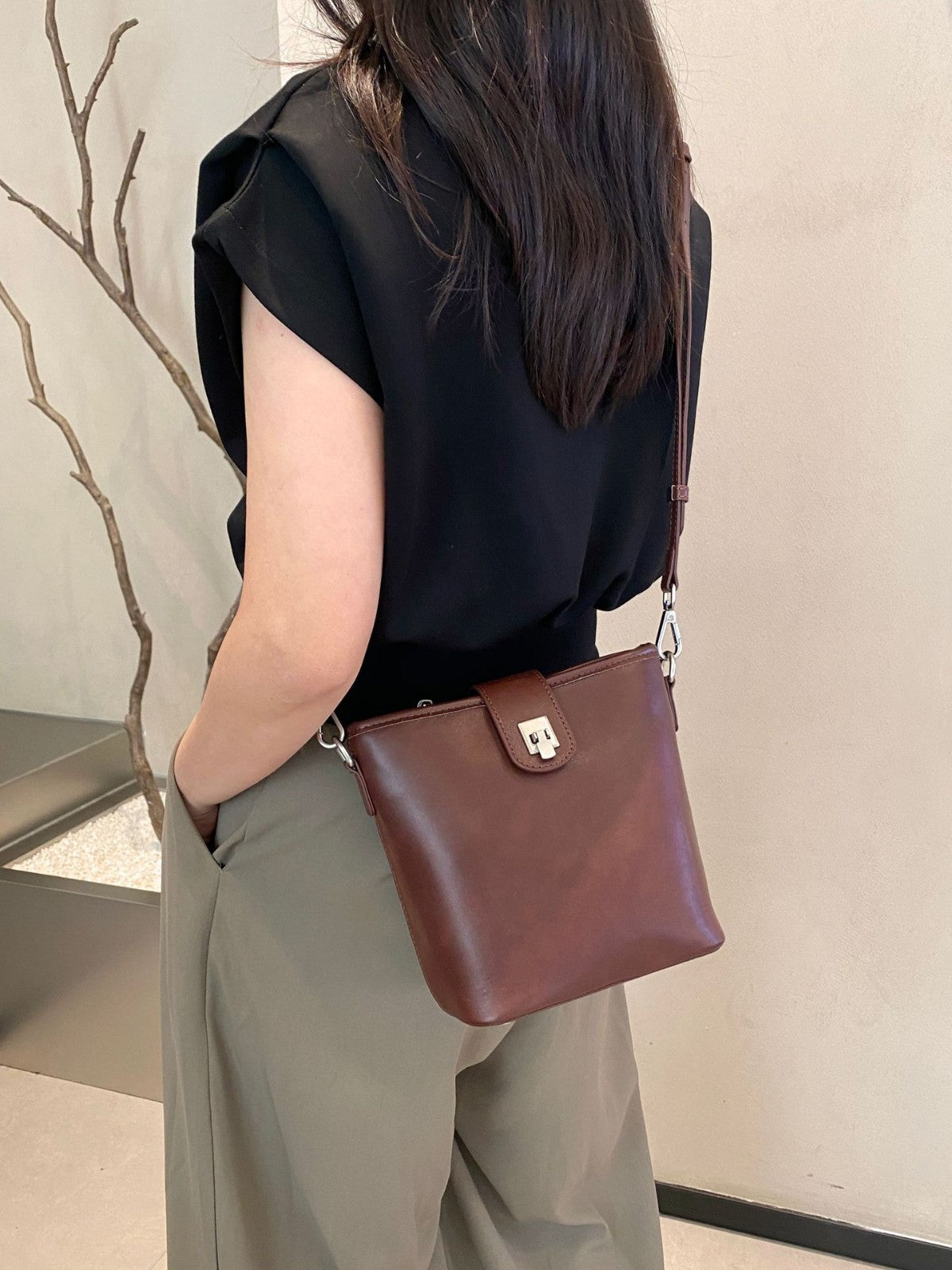 Retro Cube Top Grain Leather Mini Bucket Bag – Coffee Brown