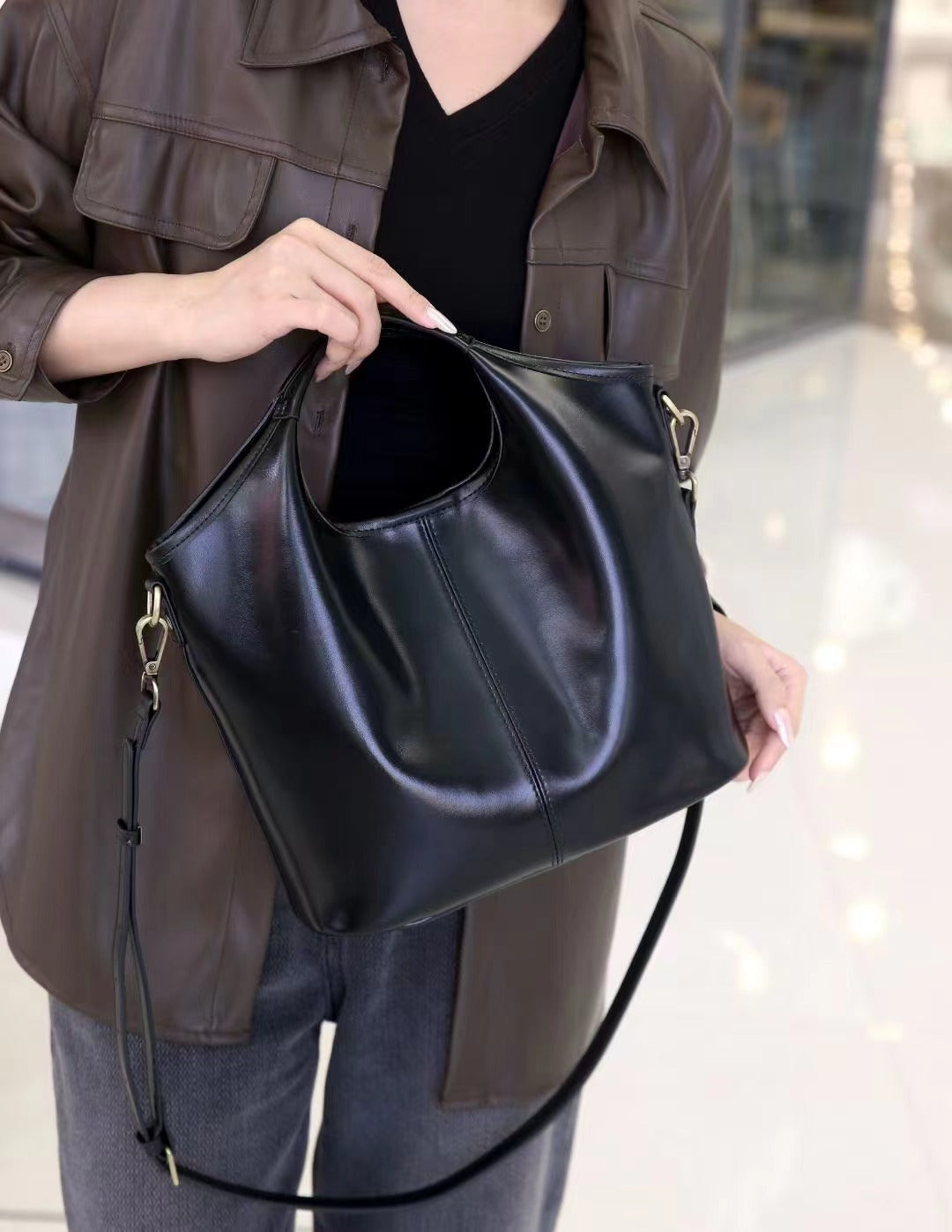Retro Grace Black Leather Tote Crossbody Bag – Soft Vintage Crossbody for Women